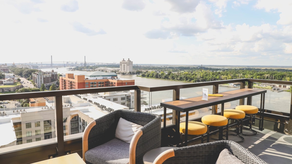 Bar Julian, the rooftop bar at the Thompson Savannah