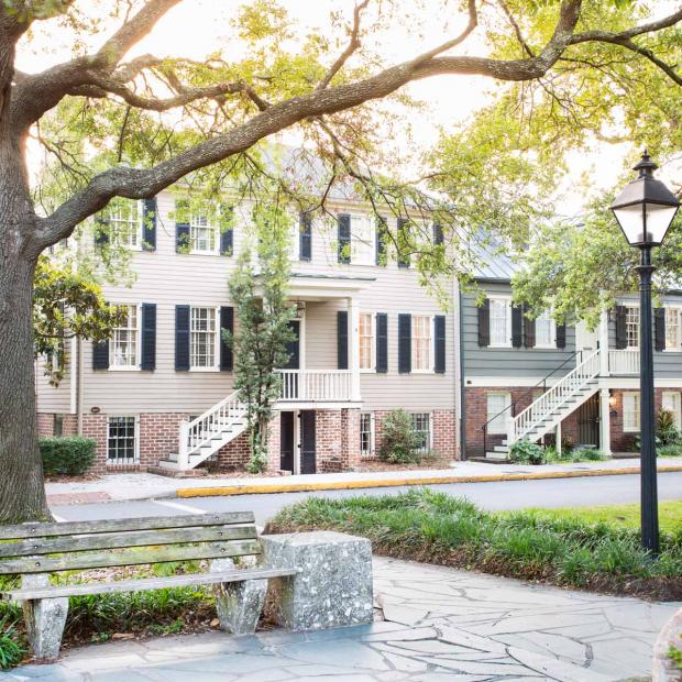 Most Romantic Places to Stay in Savannah