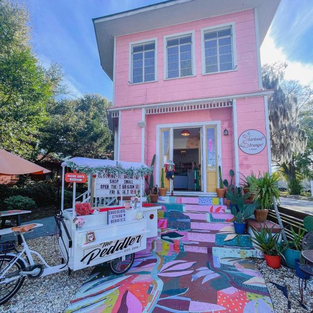 Explore Savannah’s Starland District | VisitSavannah.com