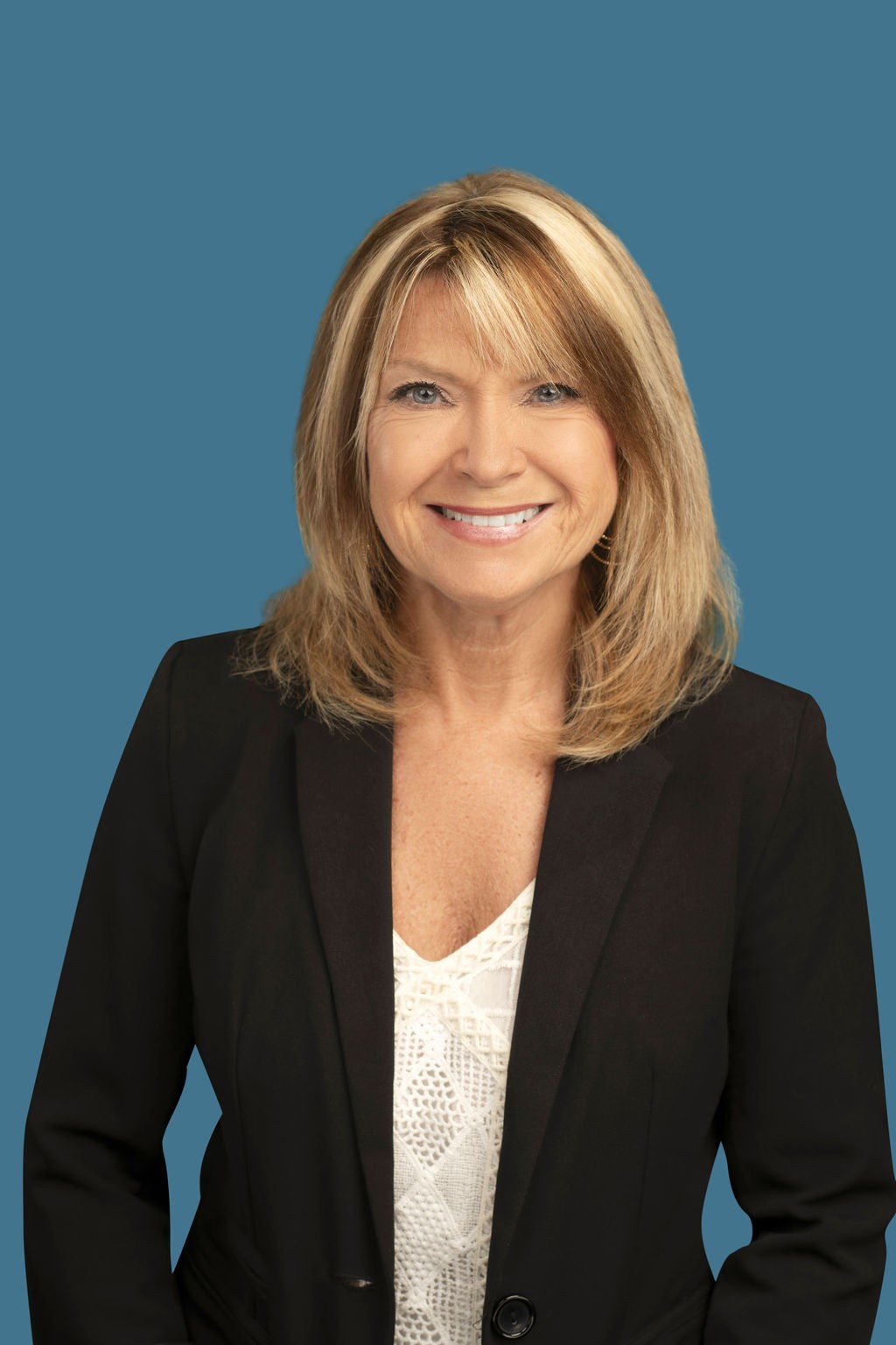 mindy shea frazier headshot