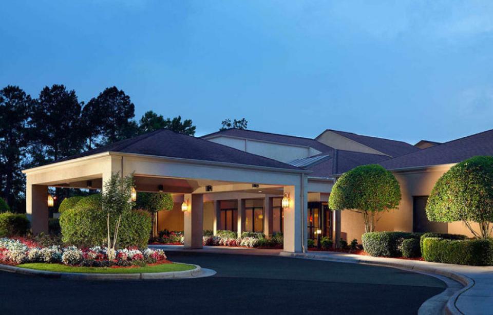Courtyard Savannah Midtown Courtyard Savannah Midtown