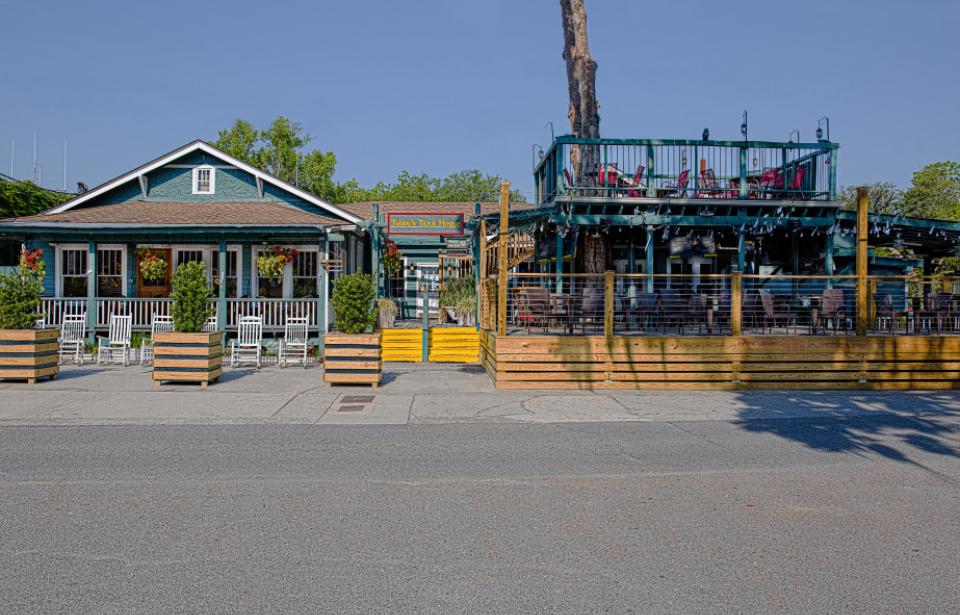 Front View of Tubbys - Grab a seat on our newly expanded front porch! Front View of Tubbys - Grab a seat on our newly expanded front porch!