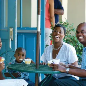 hero-family-ice-cream.jpg
