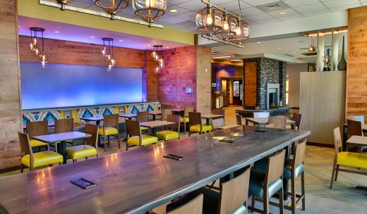 Dining at Fairfield Inn & Suites Dining at Fairfield Inn & Suites Savannah Midtown
