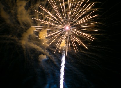 fireworks_closeup-1.jpg