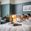perry lane hotel_suite