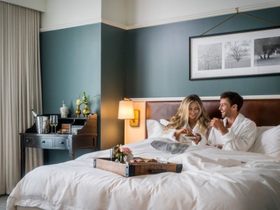 perry lane hotel_suite
