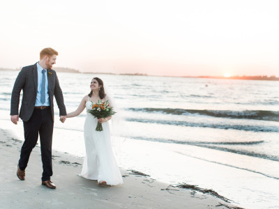 tybee island wedding couple