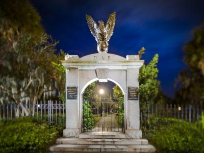 Colonial Cemetery