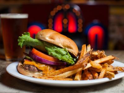 green-truck-pub-burger.jpg