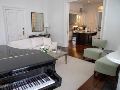 jules savannah hotel living room piano jules savannah hotel living room piano