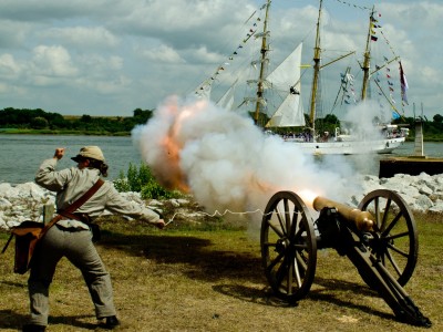 old fort jackson cannon