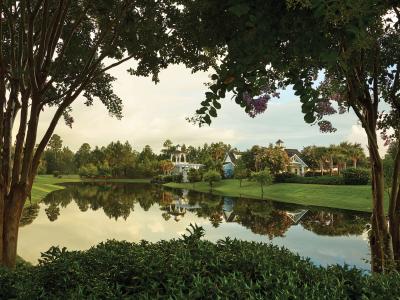 savannah-quarters-pool-lagoon.jpg